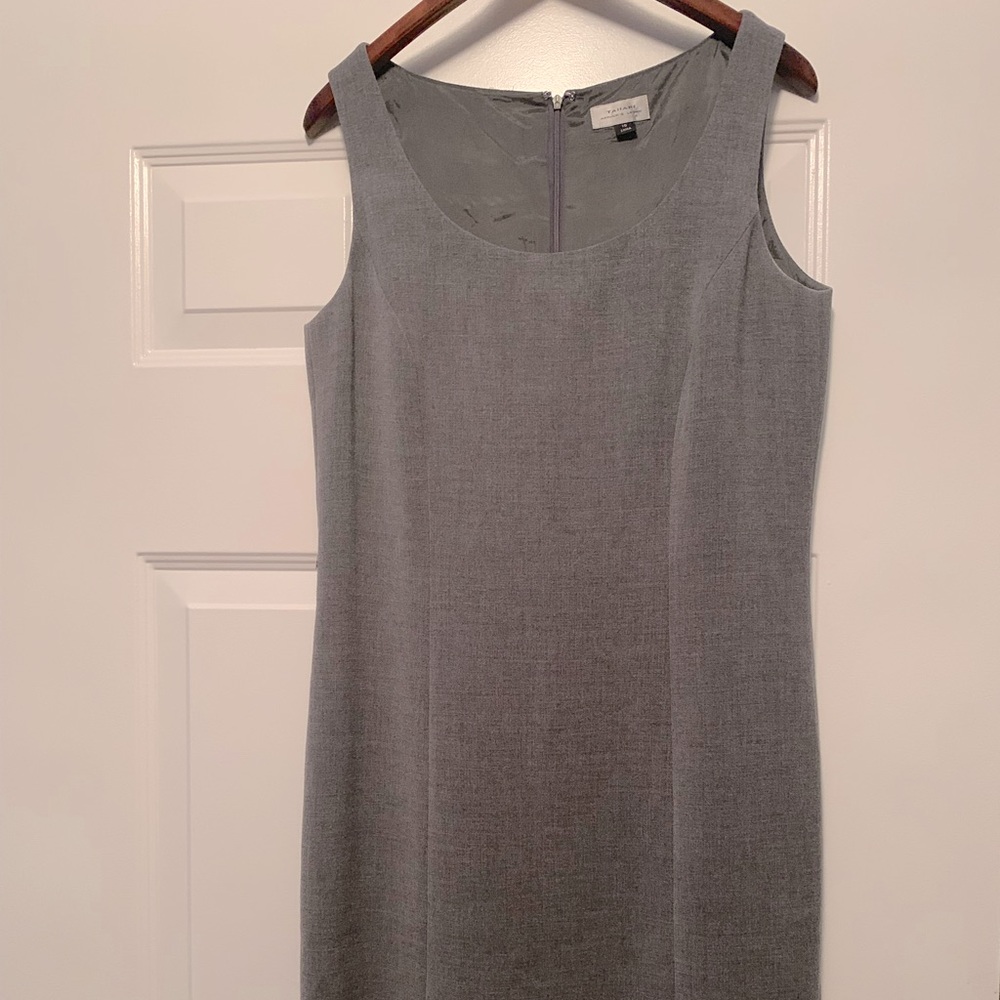 Tahari Arthur S Levine size 10 gray dress